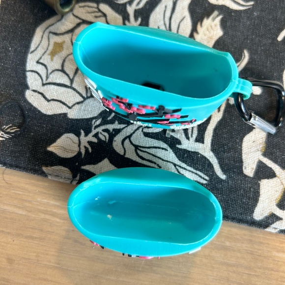 Arizona Iced Tea Cherry Blossom air pod case - Picture 3 of 4